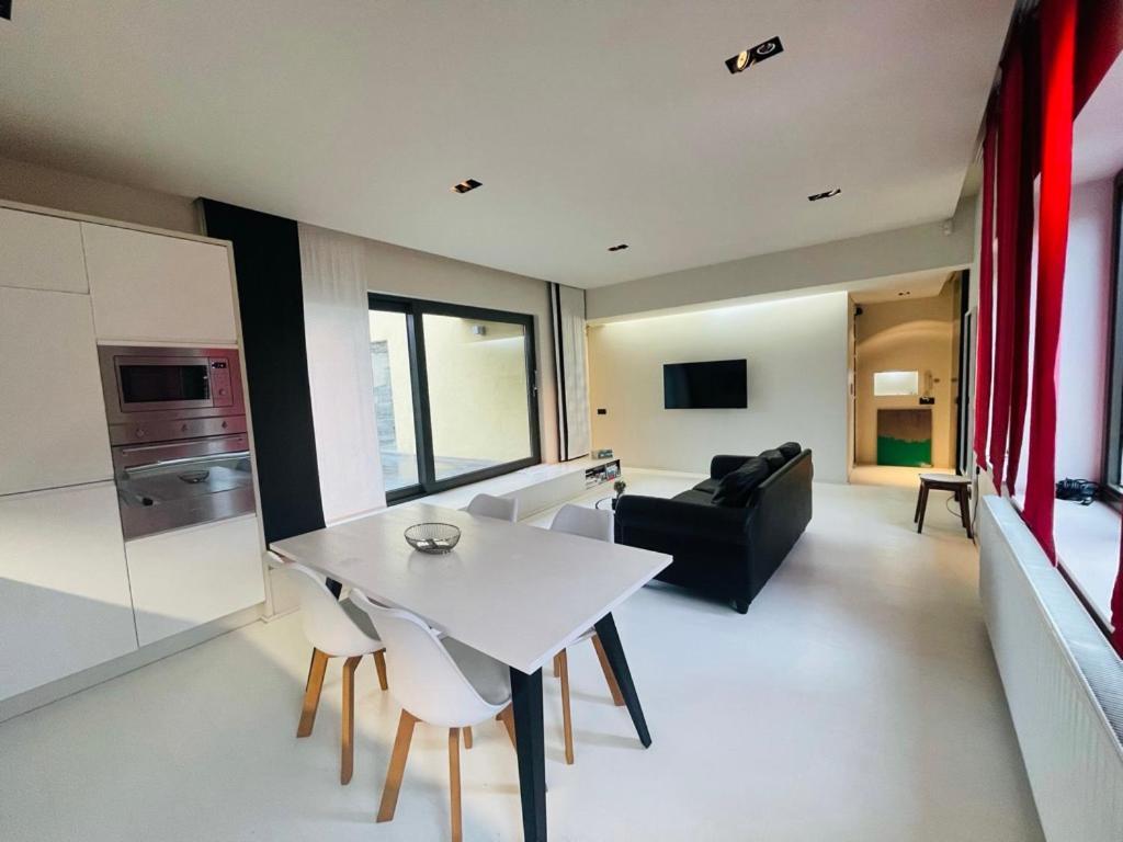 Down Town Penthouse With Private Parking Apartment Brussels Exterior photo